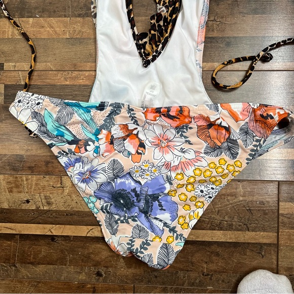 Victoria's Secret | Swim | Victoria Secret Swim Cutout Ruffle Monokini ...